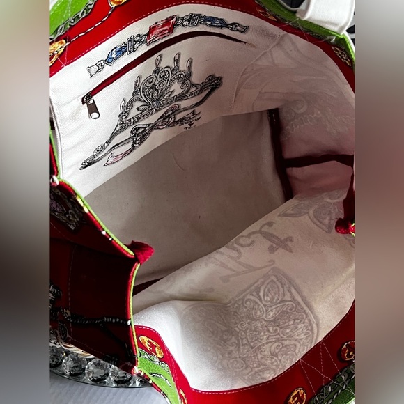 Brighton all that glitter  multicolor canvas tote bag 
14.5" h x 15.5" w x 8" d - Picture 12 of 13